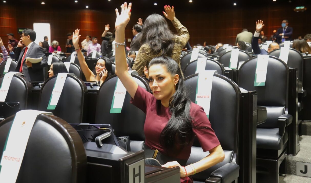 De decreto por el que se emite una Moneda Conmemorativa con motivo al Centenario de la Fundación de la Asociación de Bancos de México.